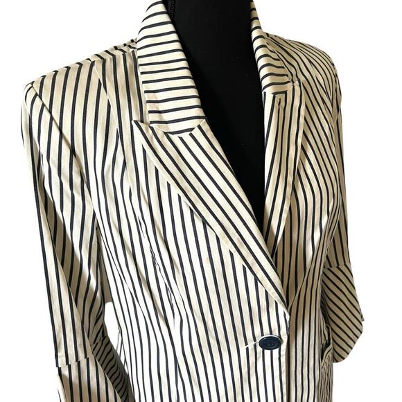 Cabi Women’s Striped Bell Sleeve Spring Summer Blazer White Navy Blue Size 8 - Picture 3 of 10